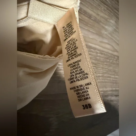 SKIMS Ultimate Push-Up Front Closure Bra Sand Nude Size 36B NWT - Picture 9 of 11